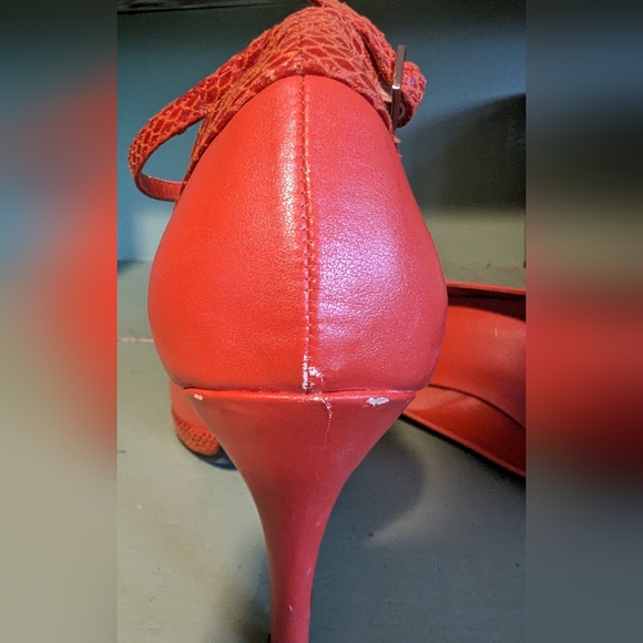 Bijou New York Red Faux Snake Embossed Heels, Pumps, Size 8M - Picture 9 of 9